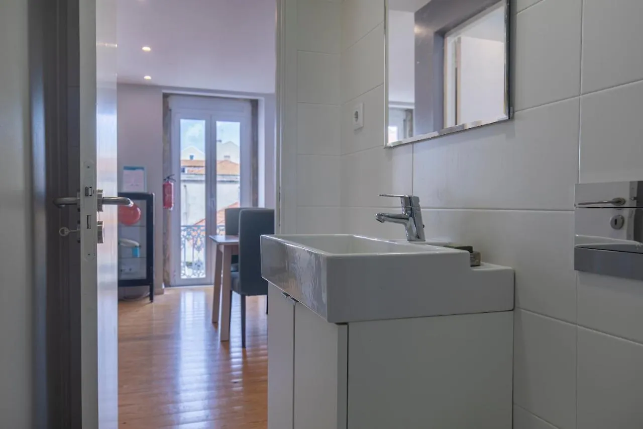 Graceful 2Bdr Duplex Apartment By Lovelystay Lisbon