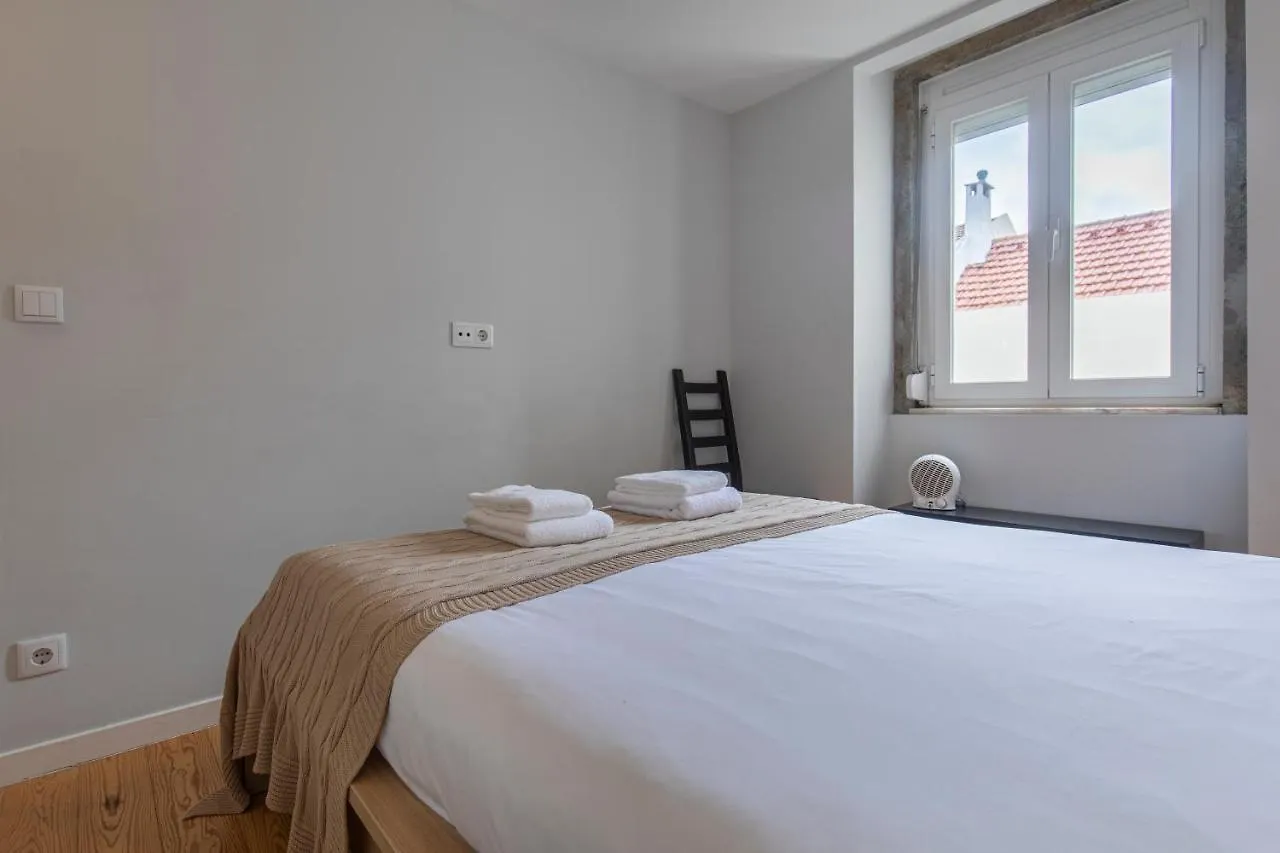 Graceful 2Bdr Duplex Apartment By Lovelystay Lisbon Portugal